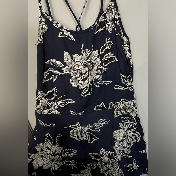 ABERCROMBIE & FITCH LIGHTWEIGHT JUMPSUITS - BUNDLE OF TWO - Picture 5 of 10